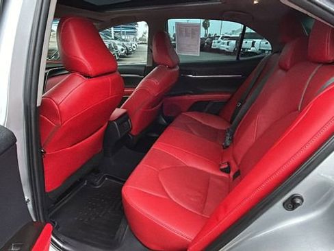 Used 2022 Toyota Camry XSE image 15