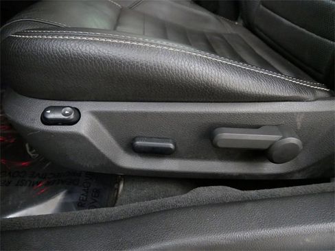 Used 2010 Ford Mustang GT image 15