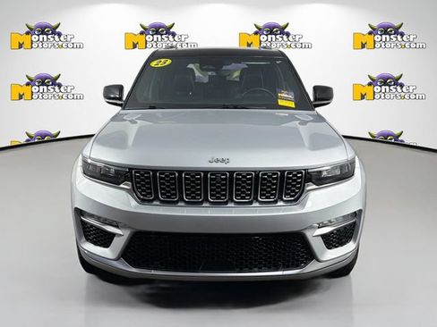 Used 2023 Jeep Grand Cherokee Summit AWD/4WD image 2