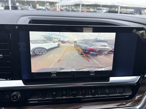 Used 2022 Chevrolet Silverado 1500 LT image 14