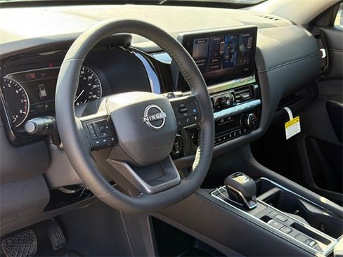 New 2026 Nissan Pathfinder SV image 14