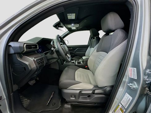 Used 2025 Toyota Tacoma TRD Off-Road image 13