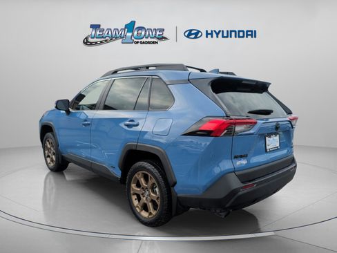 Used 2023 Toyota RAV4 AWD Hybrid image 7