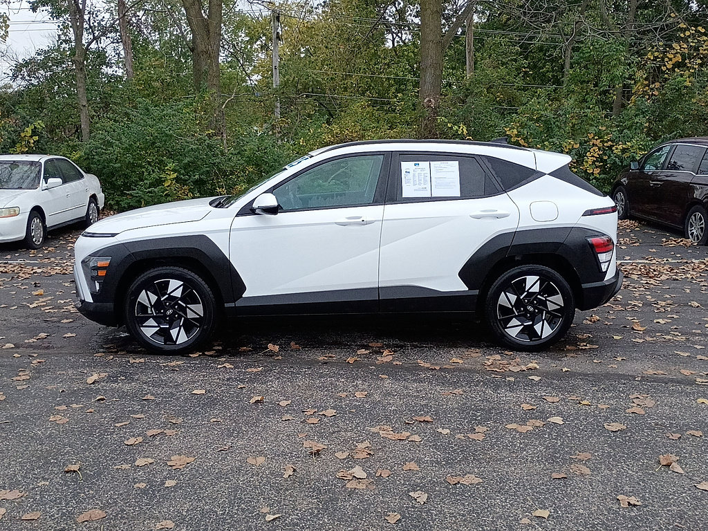 Used 2025 Hyundai Kona SEL FWD image 6