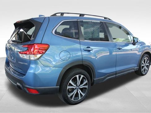 Used 2023 Subaru Forester Limited AWD/4WD image 17