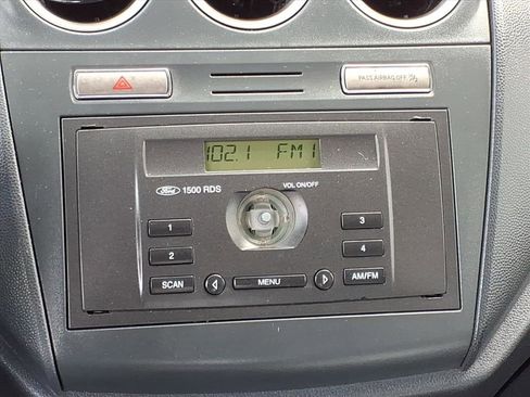 Used 2011 Ford Transit Connect XL image 7