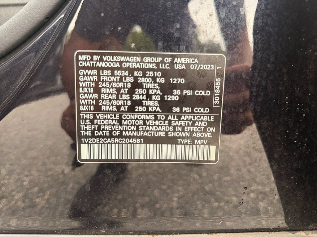 Used 2024 Volkswagen Atlas Cross Sport SE FWD image 32