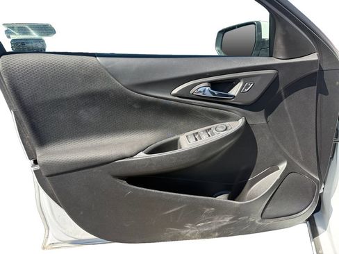 Used 2025 Chevrolet Malibu LT FWD image 17