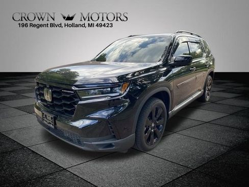 Used 2025 Honda Pilot Black Edition image 10