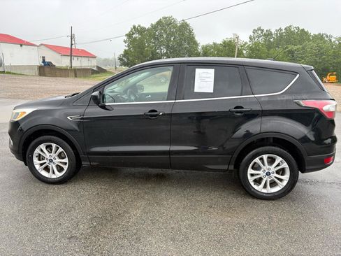 Used 2017 Ford Escape SE AWD/4WD image 6