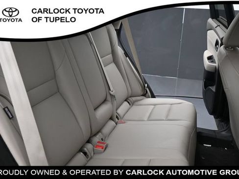Used 2024 Nissan Rogue SV w/ SV Premium Package FWD image 41