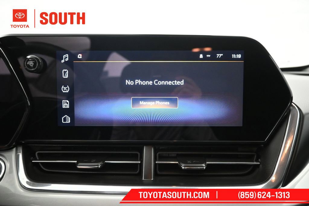Used 2025 Chevrolet Trax LT w/ LT Convenience Package FWD image 16