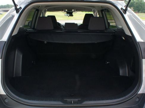 Used 2024 Toyota RAV4 XLE FWD image 16