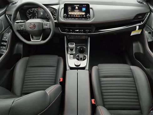 New 2026 Nissan Rogue SV AWD/4WD image 15