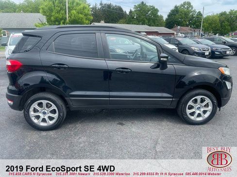 Used 2019 Ford EcoSport SE image 2