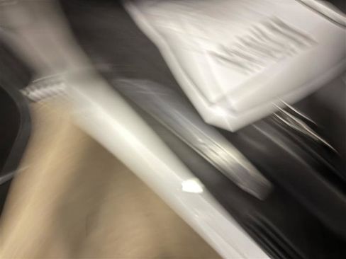 Used 2025 GMC Sierra 1500 SLT image 10