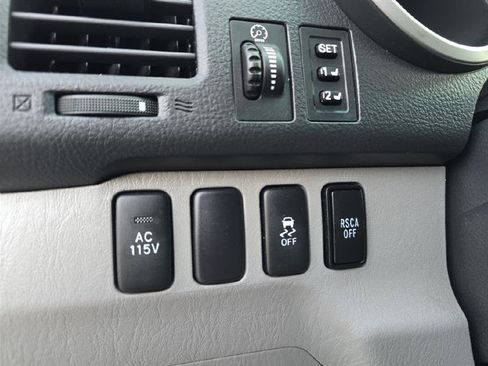 Used 2008 Toyota 4Runner Limited image 27