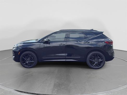 Used 2025 Chevrolet Blazer RS w/ Driver Confidence II Package FWD image 2