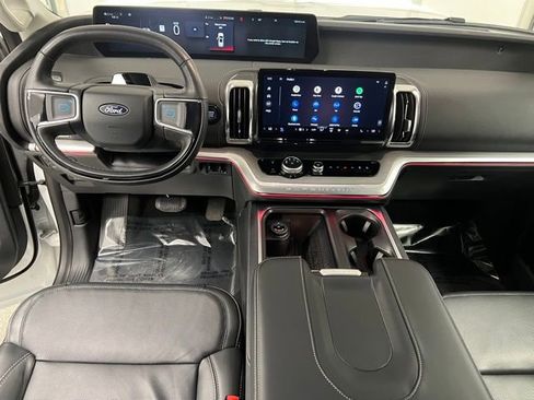 Used 2025 Ford Expedition Max Platinum image 25