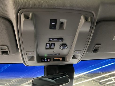 Used 2019 Cadillac Escalade Premium Luxury image 19