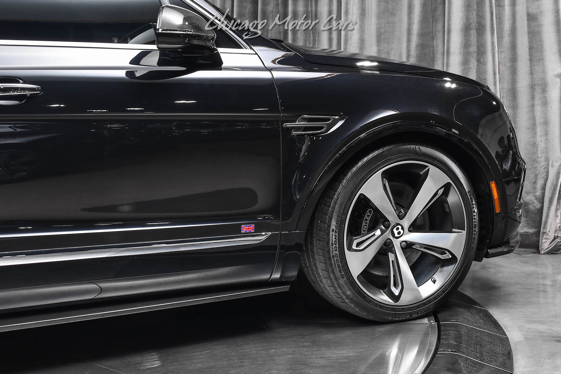 Used 2017 Bentley Bentayga AWD/4WD image 58