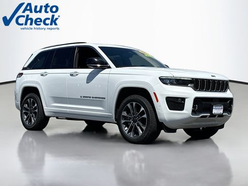 Used 2023 Jeep Grand Cherokee Overland AWD/4WD image 1