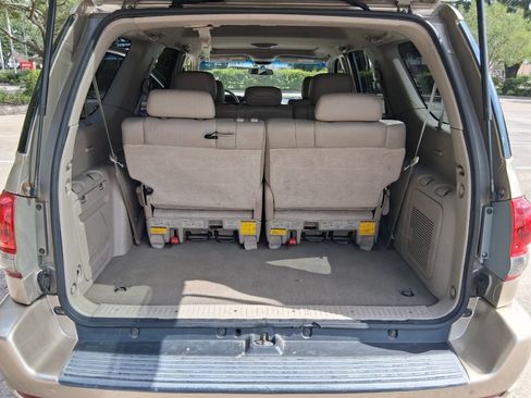 Used 2007 Toyota Sequoia SR5 RWD image 23
