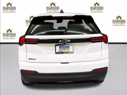 New 2027 Chevrolet Bolt LT w/ Comfort Package FWD image 7