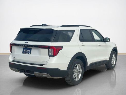 New 2026 Ford Explorer Active w/ Active Comfort Package RWD image 5