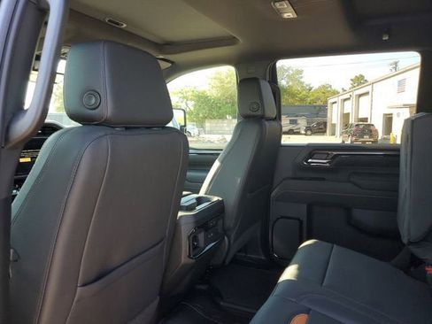 New 2026 GMC Sierra 2500 AT4 w/ AT4 Premium Plus Package AWD/4WD image 11