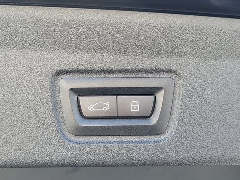 Used 2025 BMW i4 eDrive40 w/ Parking Assistance Package RWD image 10