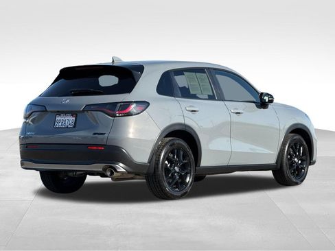 Used 2025 Honda HR-V Sport image 5