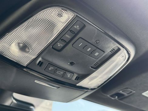 Used 2024 Dodge Durango R/T AWD/4WD image 12