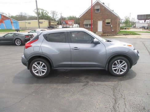 Used 2011 Nissan Juke S image 6