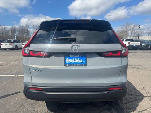 Used 2024 Honda CR-V EX-L image 3