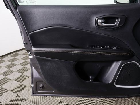 Used 2019 Jeep Compass Limited w/ Safety & Security Group image 17