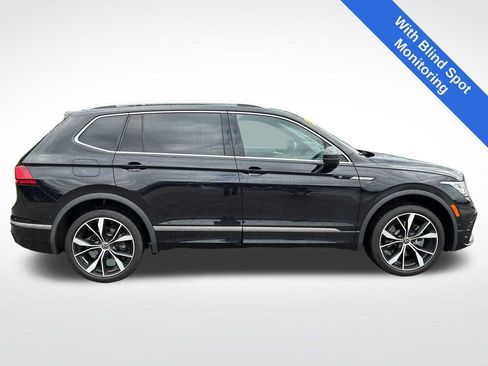 Used 2024 Volkswagen Tiguan SEL R-Line AWD/4WD image 2