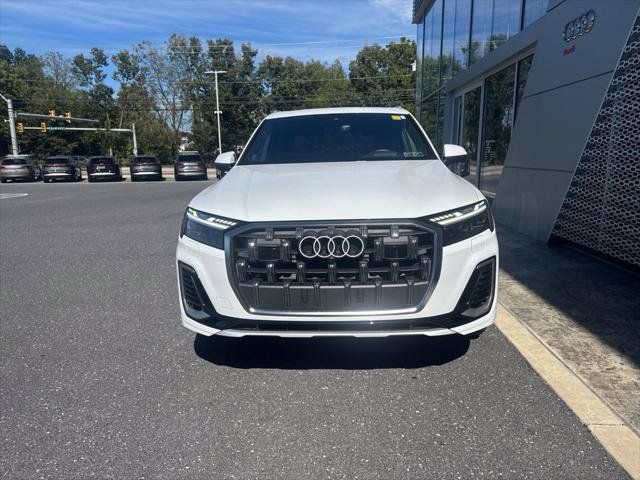 Certified 2025 Audi Q7 3.0T Prestige AWD/4WD image 36