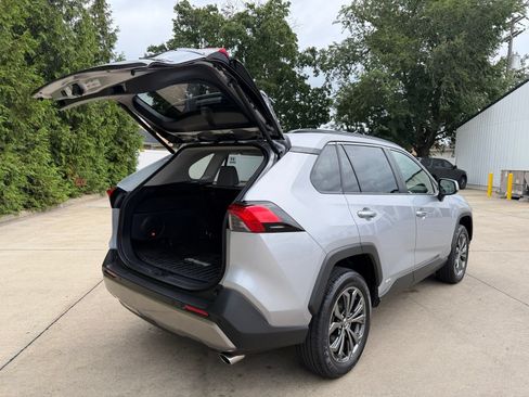 Used 2024 Toyota RAV4 Limited w/ Advanced Technology Package AWD/4WD image 32