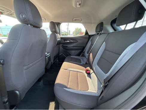 Used 2023 Chevrolet TrailBlazer LT AWD/4WD image 18