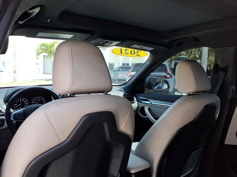 Used 2021 BMW X1 xDrive28i w/ Premium Package image 7