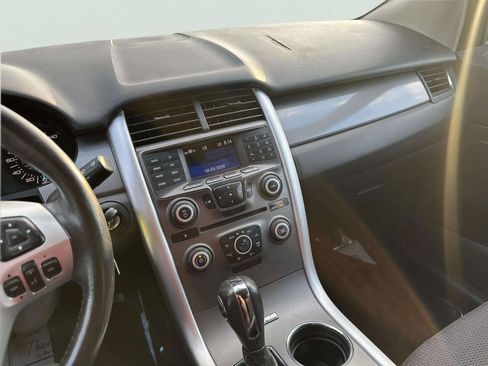 Used 2013 Ford Edge SEL FWD image 29