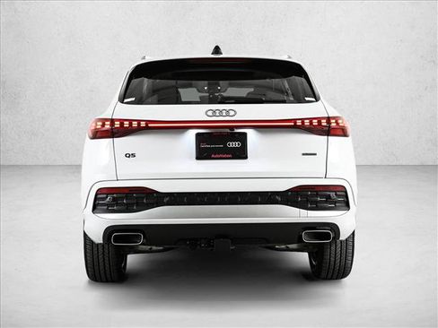 Certified 2025 Audi Q5 Premium w/ Convenience Package image 7
