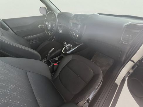 Used 2014 Kia Soul FWD image 45