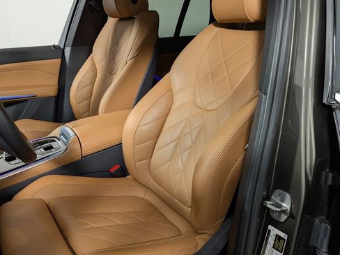 Certified 2024 BMW X5 xDrive40i w/ Premium Package image 17