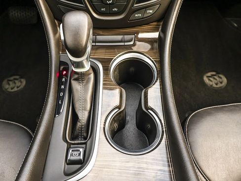 Used 2019 Buick Envision Premium w/ LPO, Interior Luxury Package image 5