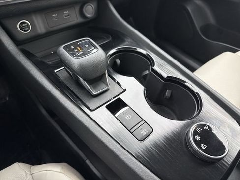 Used 2021 Nissan Rogue SV w/ Premium Package image 19