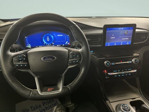 Used 2022 Ford Explorer ST AWD/4WD image 5