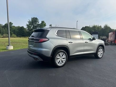 Used 2024 GMC Acadia Elevation w/ Luxury Package AWD/4WD image 5