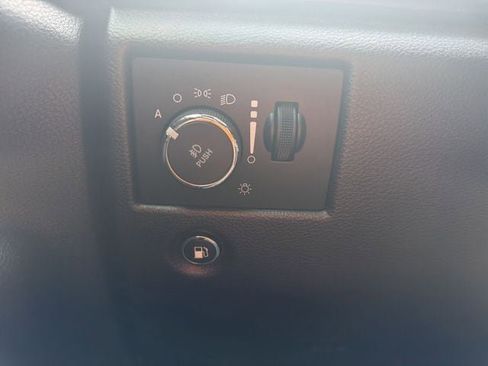 Used 2020 Jeep Grand Cherokee Altitude RWD image 37